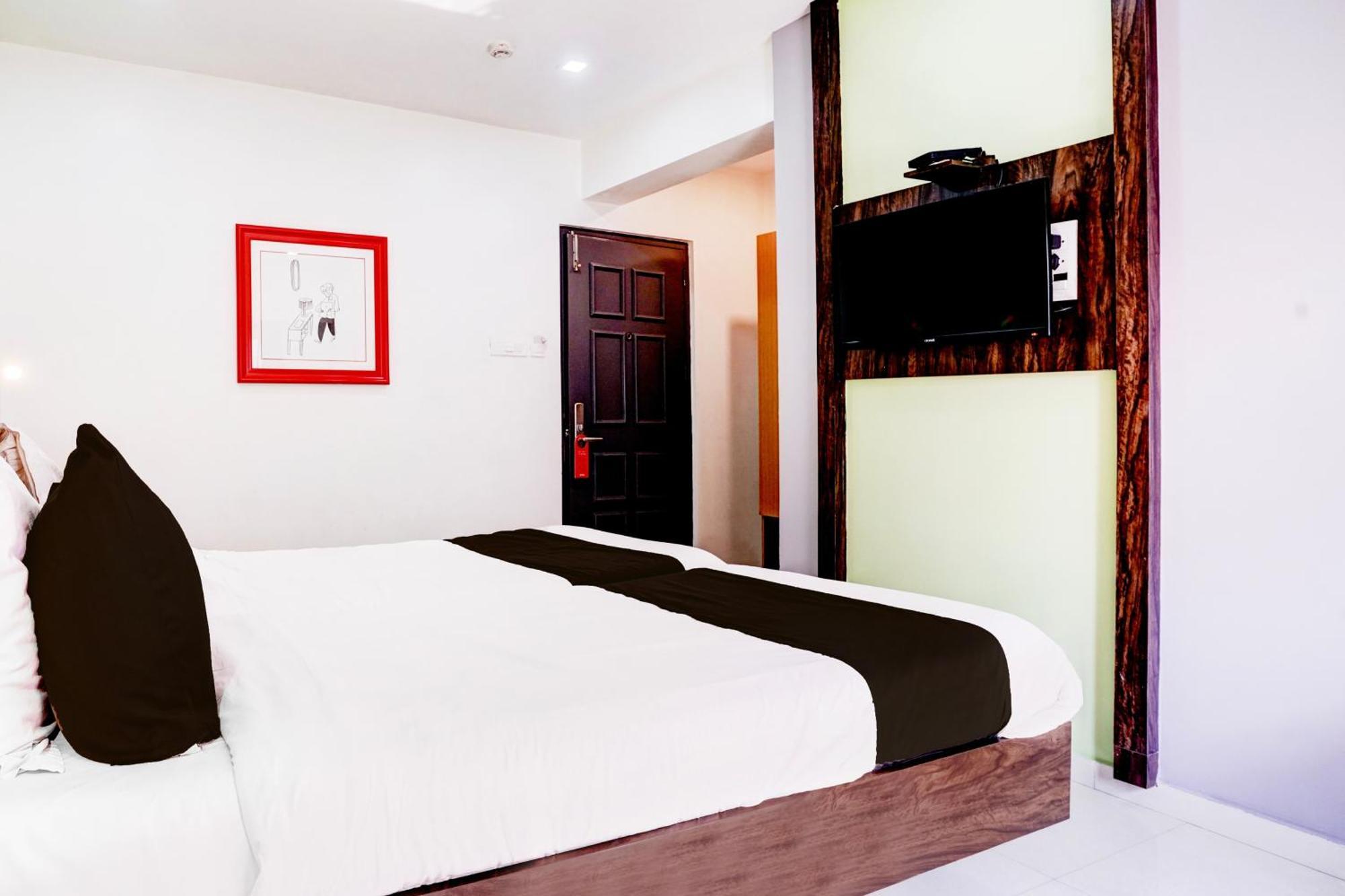 Townhouse Oak Kopar Khairane Navi Mumbai Formerly Ivy Hotel エクステリア 写真