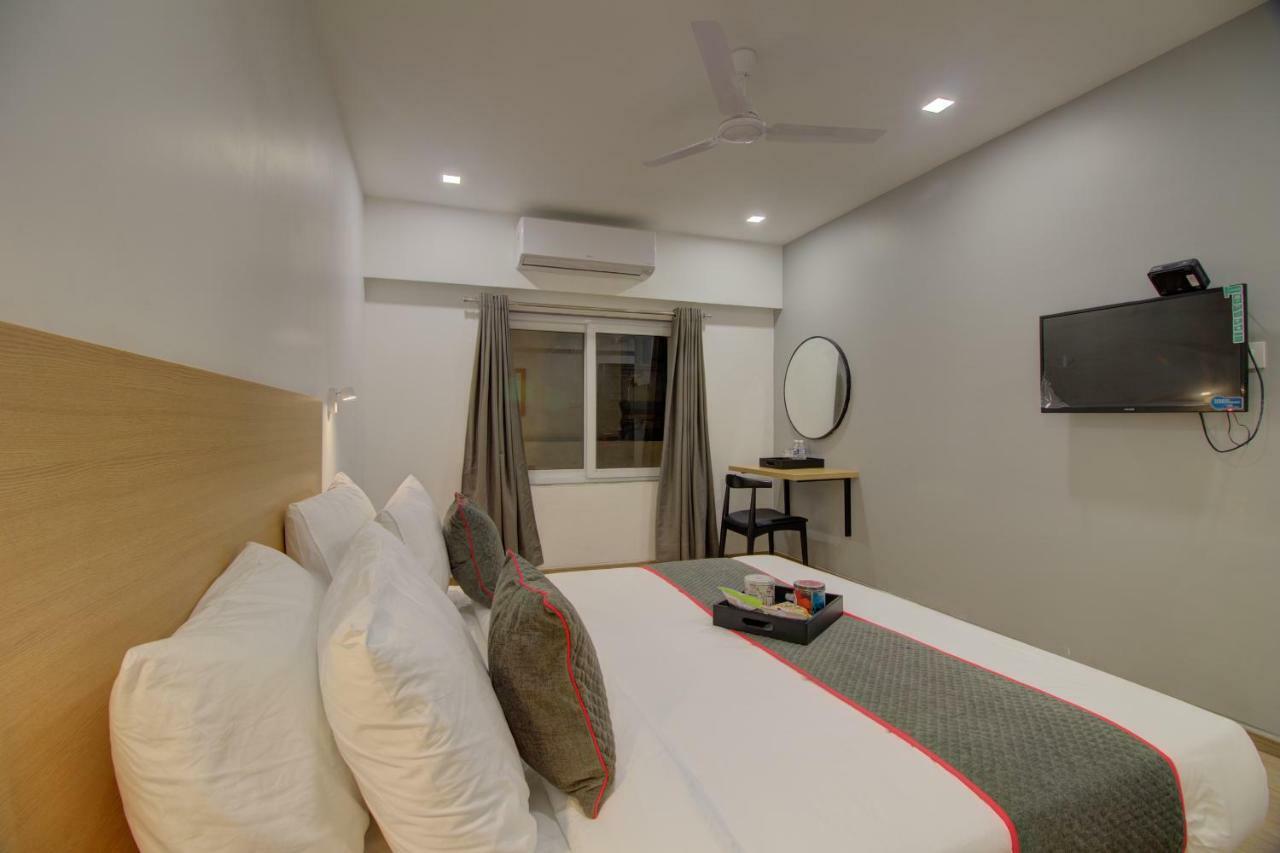 Townhouse Oak Kopar Khairane Navi Mumbai Formerly Ivy Hotel エクステリア 写真