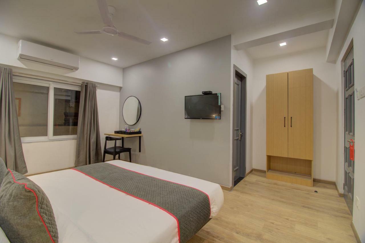 Townhouse Oak Kopar Khairane Navi Mumbai Formerly Ivy Hotel エクステリア 写真