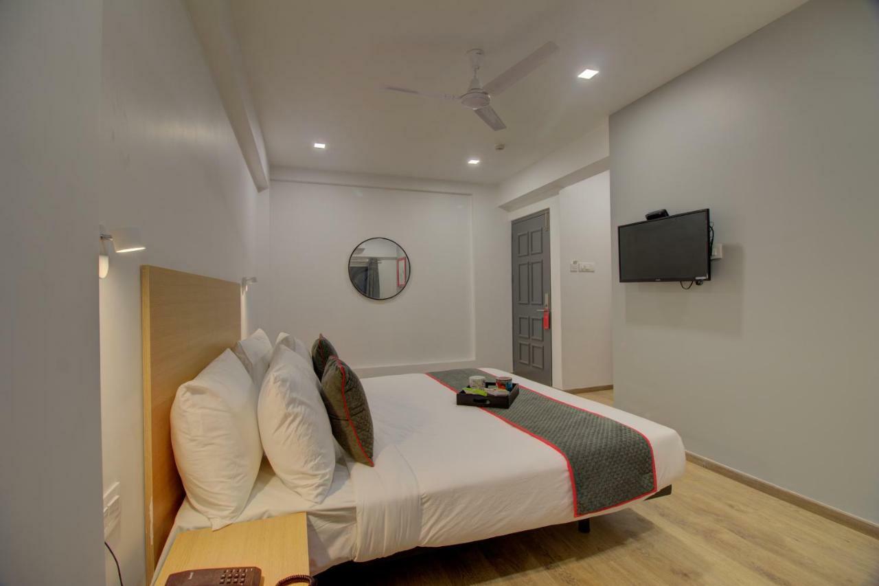 Townhouse Oak Kopar Khairane Navi Mumbai Formerly Ivy Hotel エクステリア 写真